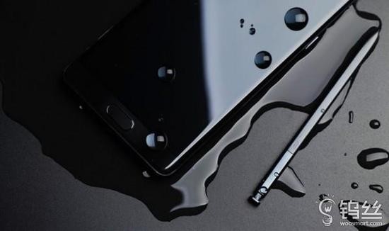三星深陷爆炸門的背后 你手機里的電池安全嗎？_pic1